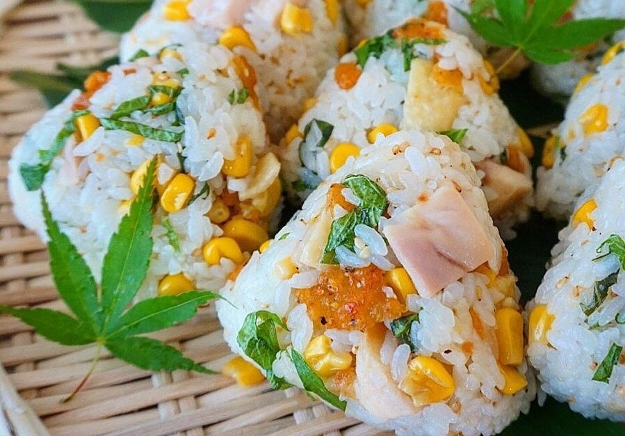骨無しフライドチキンおにぎり